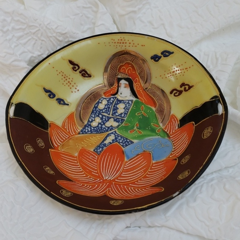 MORIAGE JAPAN DEITIES ROUND BOWL 7 1/2" DIAM
